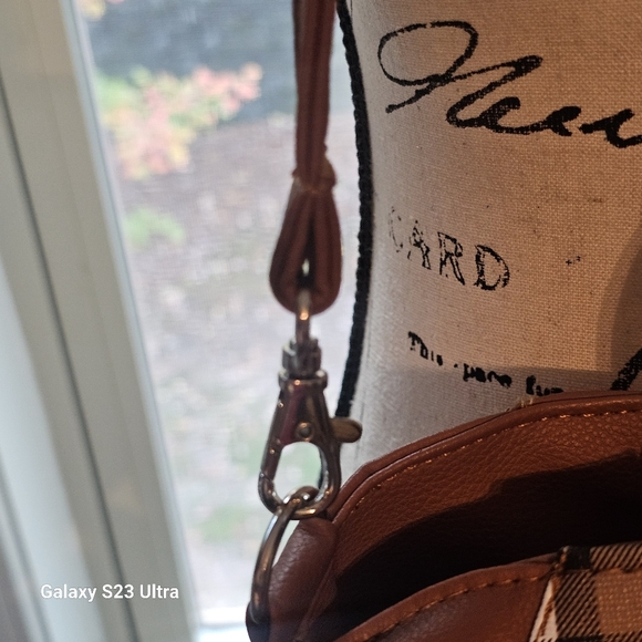 Plaid Handbag - Brown and Cream - Picture 9 of 16